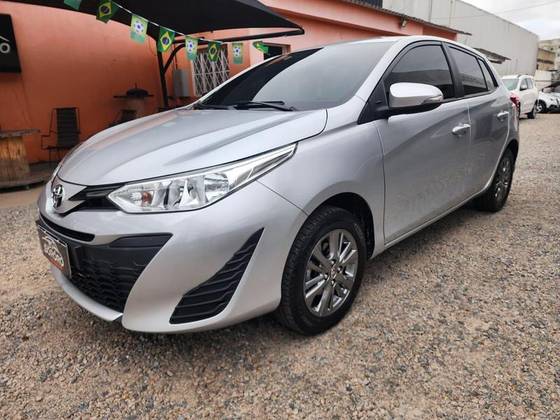 TOYOTA YARIS 1.5 16V FLEX XL PLUS CONNECT MULTIDRIVE TOYOTA YARIS 1.5 16V FLEX XL PLUS CONNECT MULTIDRIVE